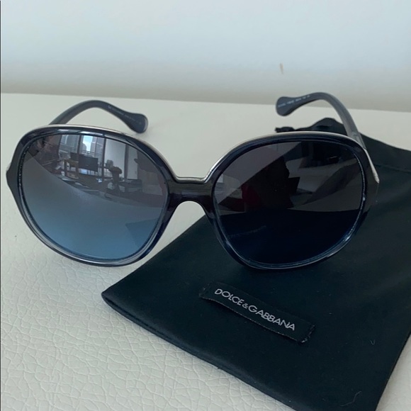 D&G Sunglasses 😎 - Picture 2 of 5